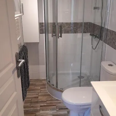 Aux Doux Refuges De La Muse Daire Montjaux