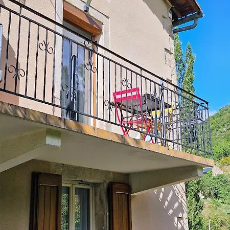 Aux Doux Refuges De La Muse Daire *